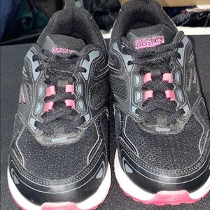Skechers GO RUN CONSISTENT WO SIZE 10 Black and Pink Athletic Shoes CLEAN EUC